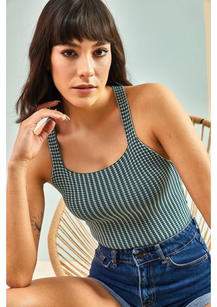 Kadın Çapraz Askılı Triko Bluz