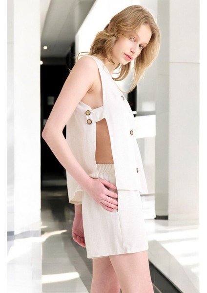 Yazlık Kolsuz Şortlu Keten Takım fırsatları