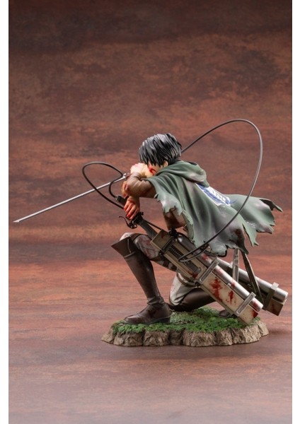 Titan Saldırısı Komutan Levi Figür Modeli (Yurt Dışından) modelleri
