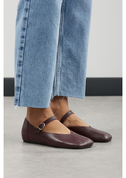 Dora Kadın Tokalı Deri Babet fırsatları