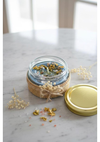 İskandinav Tasrımlı Adaçaylı Sandal Ağacı Kokulu Mum fırsatları