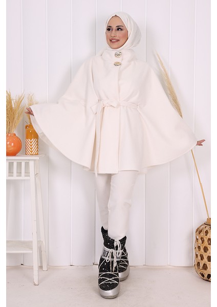 70060 Düğme Detaylı Panço Ekru