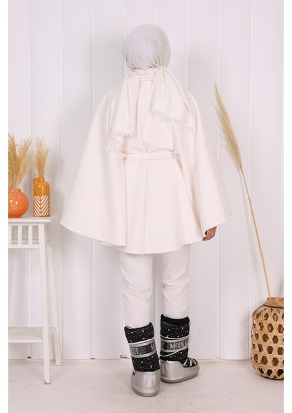 70060 Düğme Detaylı Panço Ekru fırsatları