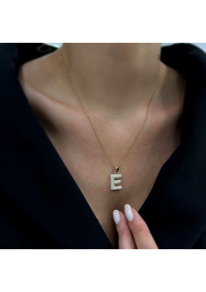 E Harfi Taşlı Kolye Ucu - KLU0680