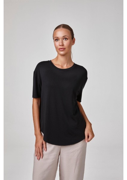 Kadın Siyah Kısa Kollu Yuvarlak Yaka Modal Basic Tişört C1T2N5O2