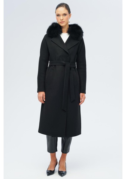 Yarasa Kol Yakası Çıkabilir Kürklü Punto Dikiş Detaylı Kaşmir Kaban Siyah 3120-TK fırsatları