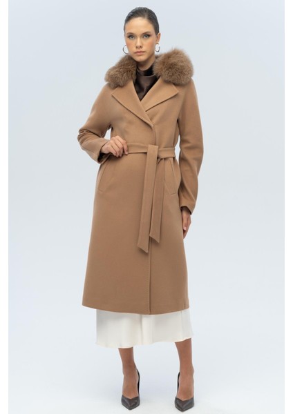 Yarasa Kol Yakası Çıkabilir Kürklü Punto Dikiş Detaylı Kaşmir Kaban Kamel 3120-TK