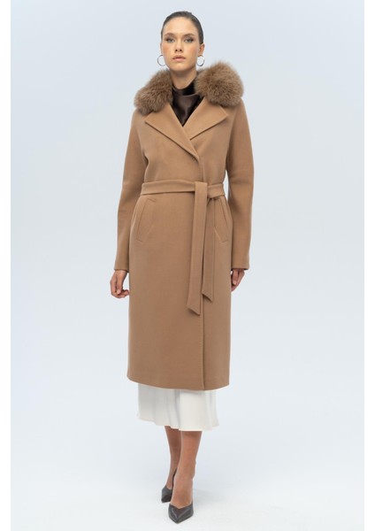 Yarasa Kol Yakası Çıkabilir Kürklü Punto Dikiş Detaylı Kaşmir Kaban Kamel 3120-TK fırsatları