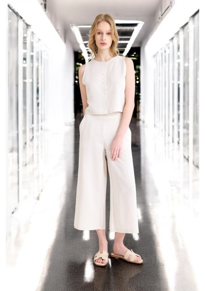 Yazlık Sırt Detaylı Kolsuz Rahat Keten Takım