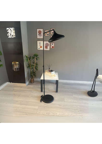 Siyah Lambader Düz Hareketli Başlık Modern Dekoratif Metal Oturma Odası Çalışma Odası modelleri