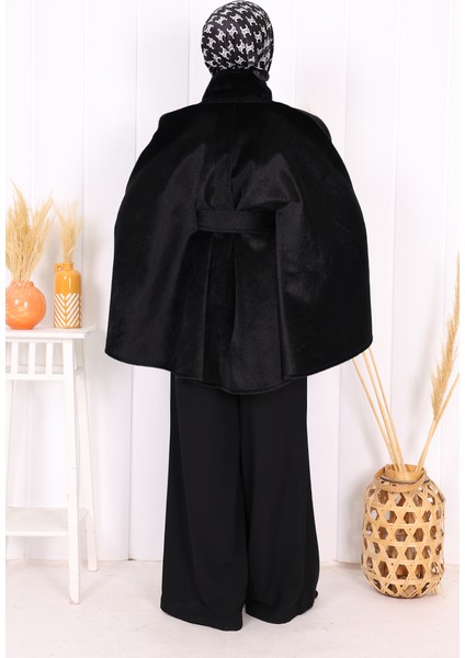 70060 Düğme Detaylı Panço Siyah fırsatları