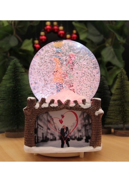 Hediye Sahibi Fotoğraf Çerçeveli Tatlı Tesadüf Romantik Aşıklar Kar Küresi indirimleri