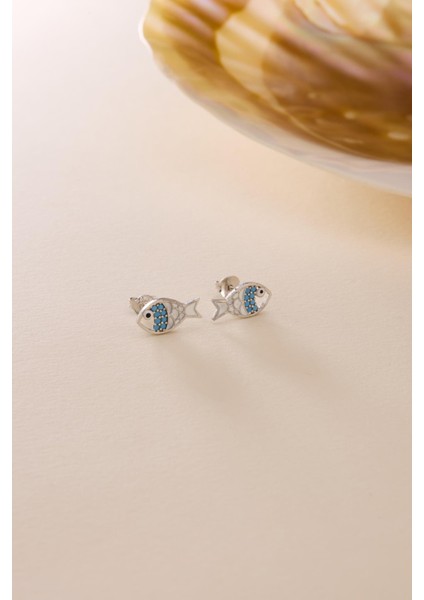 925 Ayar Gümüş Rodyum Kaplama Beyaz Mineli Balık Küpe fırsatları