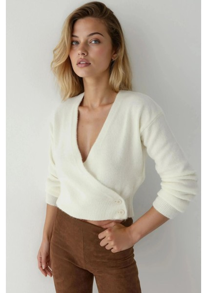 Kadın V Yaka Düğmeli Kruvaze Triko Kazak Natural