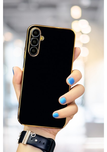 Samsung Galaxy A24 Kılıf Parlak Kenarlı Altın Işlemeli Kamera Korumalı Kapak