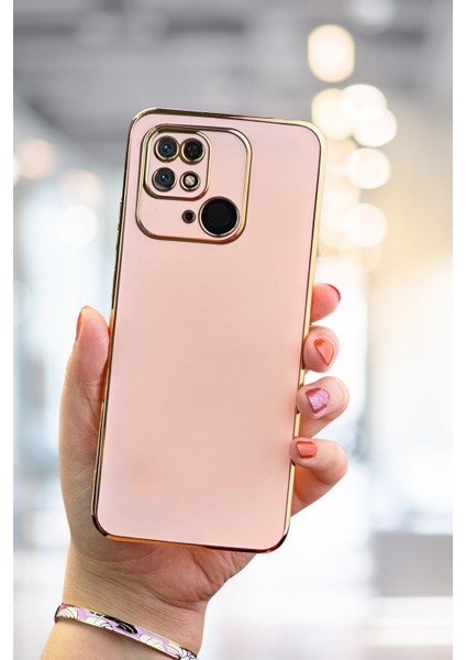 Xiaomi Redmi 10C Kılıf Kamera Korumalı Parlak Kenarlı Altın Işlemeli Kapak