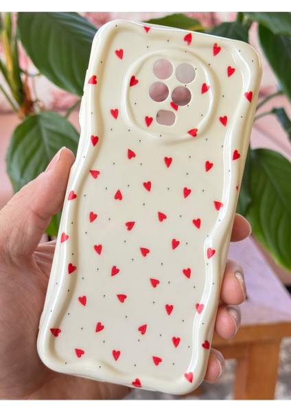 Xiaomi Redmi Note 9s/9 Pro Kılıf Kamera Korumalı Dalga Kenarlı Kırmızı Kalp Desenli Silikon Kapak fiyatları