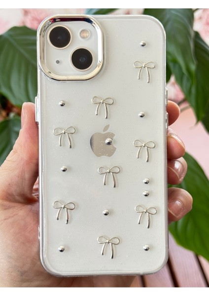 Apple iPhone 14 Plus Kılıf Fiyonk Desenli Şeffaf Simli Gümüş Kamera Çıkıntılı Parlak Kapak modelleri