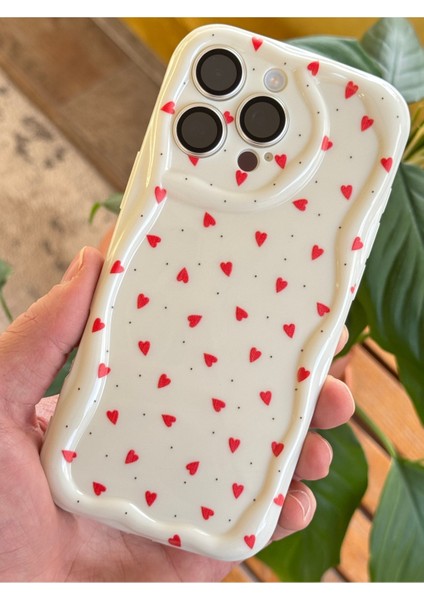 iPhone 11 Pro Max Kılıf Kamera Korumalı Dalga Kenarlı Kırmızı Kalp Desenli Silikon Kapak indirimleri