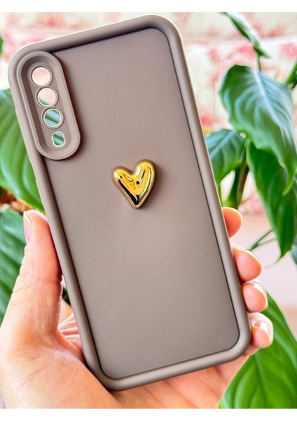 Samsung Galaxy A30S/A50 Kılıf 3D Kalp Tasarımlı Kahverengi Desenli Yumuşak Kamera Korumalı Kapak fırsatları
