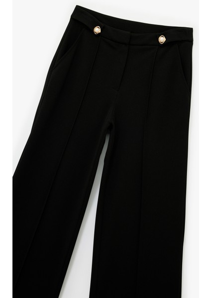 Düğme Detaylı Cepli Düz Bol Paça Kumaş Pantolon modelleri