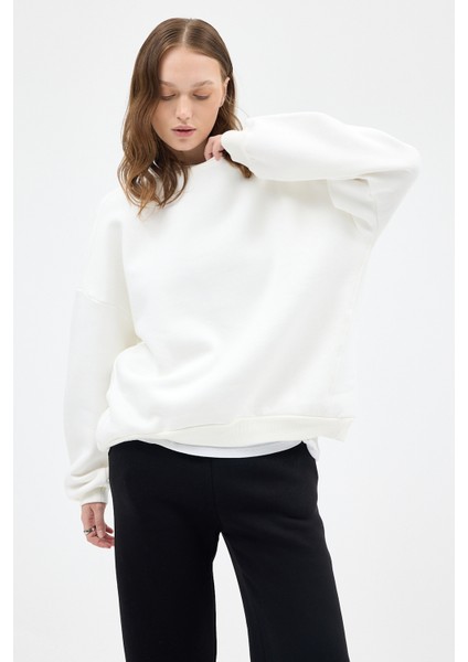 Ekru Bisiklet Yaka Oversize Kadın Sweatshirt 9152M