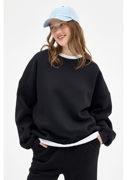 Siyah Bisiklet Yaka Oversize Kadın Sweatshirt 9152M