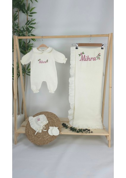 Müslin Yeni Doğan 4katlı Organik %100PAMUK Kişiye Özgü Nakışlı Hastane Çıkış Seti- Güllü Model-1
