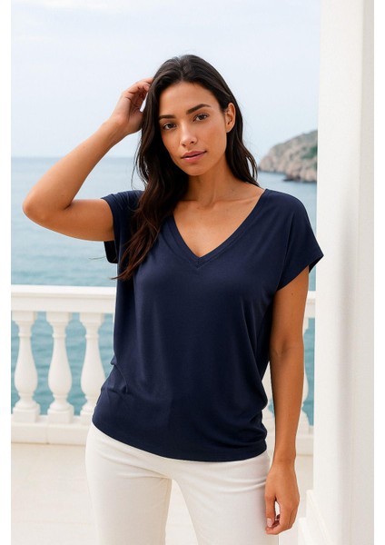 Kadın Koyu Lacivert Viskon Ön Arka V Yakalı T-Shirt Yarasa Kol Relaxed Bluz modelleri