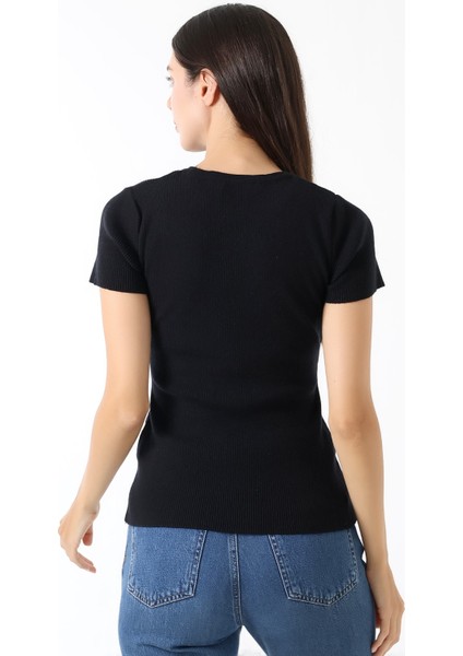 Triko Emzirme Özellikli T-Shirt fırsatları