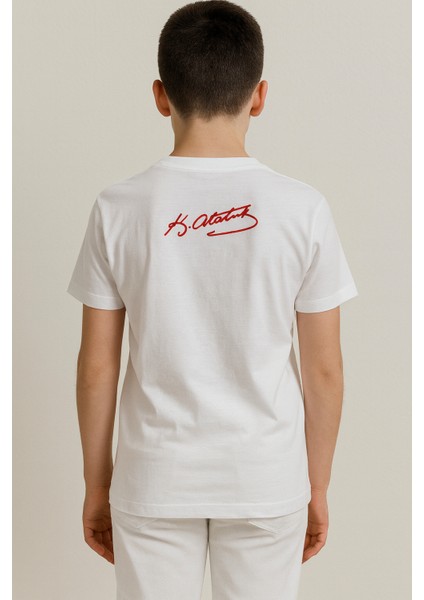 Atatürk Portre ve Imzalı Çocuk Tişört | Unisex | Beyaz | %100 Pamuk modelleri