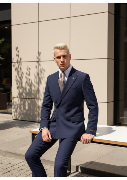 Koyu Mavi Kruvaze Modern Fit Takım Elbise fiyatları