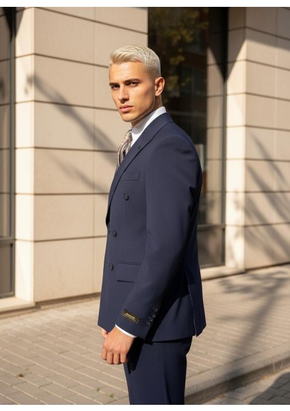 Koyu Mavi Kruvaze Modern Fit Takım Elbise modelleri