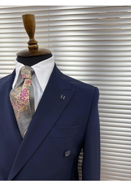 Koyu Mavi Kruvaze Modern Fit Takım Elbise indirimleri