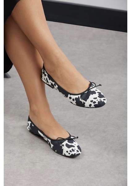 Milky Kadın Desenli Deri Babet