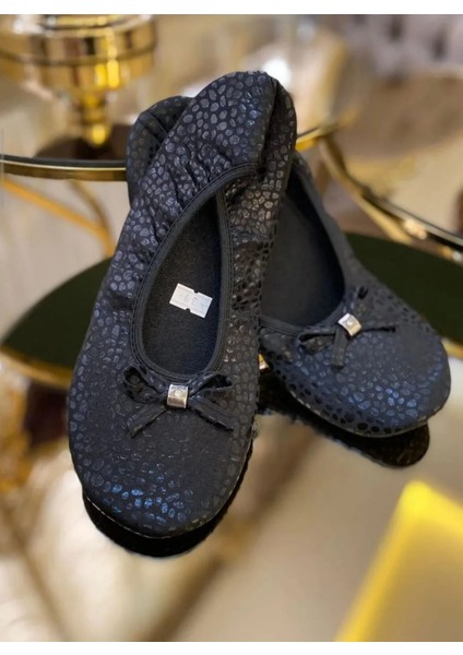 Ceyda Basbet Çocuk Ev Babeti? Taçli Takim Çocuk Panduf, Bebek Pati?K, Çorap, Çocuk Ev Ayakkabisi,Pisi Pisi