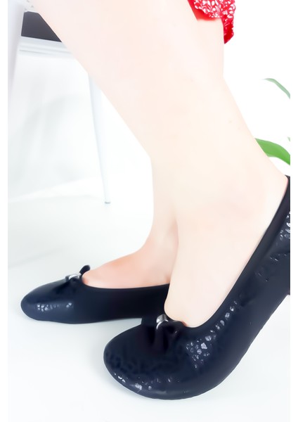 Ceyda Basbet Çocuk Ev Babeti? Taçli Takim Çocuk Panduf, Bebek Pati?K, Çorap, Çocuk Ev Ayakkabisi,Pisi Pisi