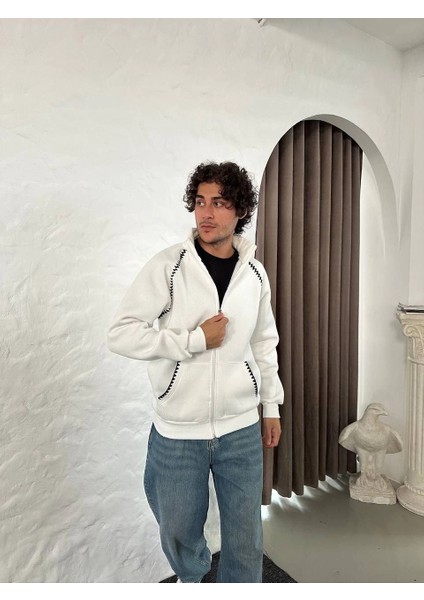 Erkek Oversize Dik Yaka Fermuarlı Sweatshirt - Zincir Nakışli Kanguru Cepli - Beyaz fırsatları