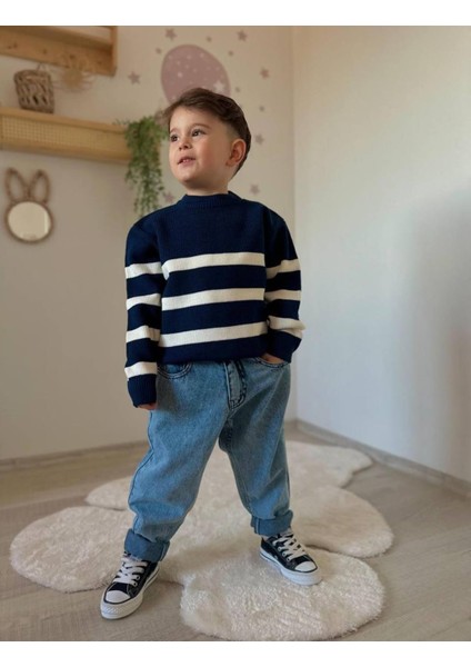 Erkek Çocuk Kazak ve Kot Pantolon fiyatları