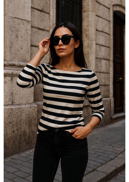 Kadın Çizgili Basic Bluz - Siyah-Beyaz 3/4 Kol - Günlük Rahat Şık Kombin - Yeni Sezon Trend fiyatları