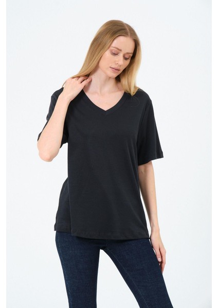 Kadın V Yaka Kısa Tişort -Interlok Kumaş
