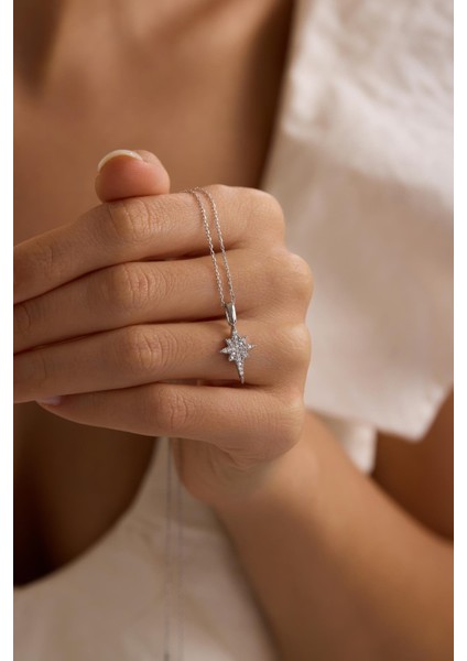 925 Ayar Gümüş Rodyum Kaplama Minimal Kutup Yıldızı Kolye