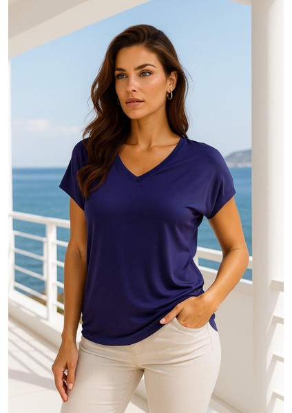 Kadın Lacivert Viskon V Yakalı T-Shirt Kısa Kol Rahat Kesim Bluz fiyatları