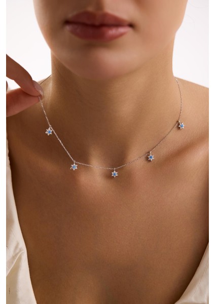 925 Ayar Gümüş Rodyum Kaplama Aquamarin Taşlı Minimal Çiçek Şans Kolye modelleri