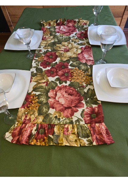 Iki Tarafı Fırfırlı Runner Çiçekli