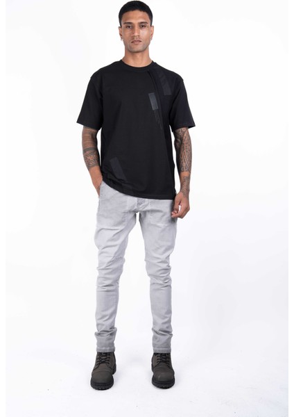 Erkek Kısa Kollu Siyah Renkli , Baskılı, Dikiş Detaylı Regular Fit Pamuklu T-Shirt