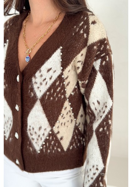 Kadın Argyle Desenli Triko Hırka – Retro & Zarif Stil fırsatları