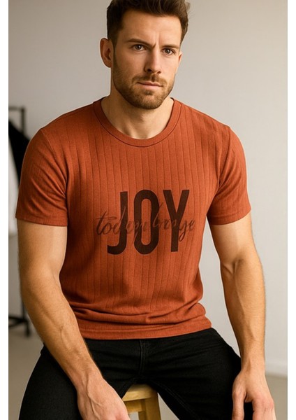 Erkek Kiremit Rengi Rahat Kalıp Önyüzü Baskılı Tişört fiyatları