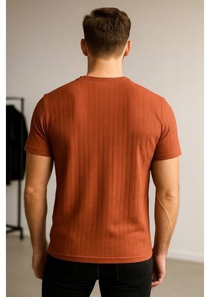 Erkek Kiremit Rengi Rahat Kalıp Önyüzü Baskılı Tişört fırsatları