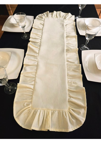 Etrafı Fırfırlı Runner - Sıvı Itici Özlliğe Sahip fiyatları